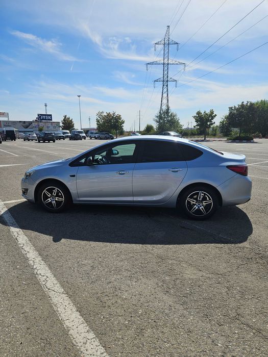 Vand Opel Astra J