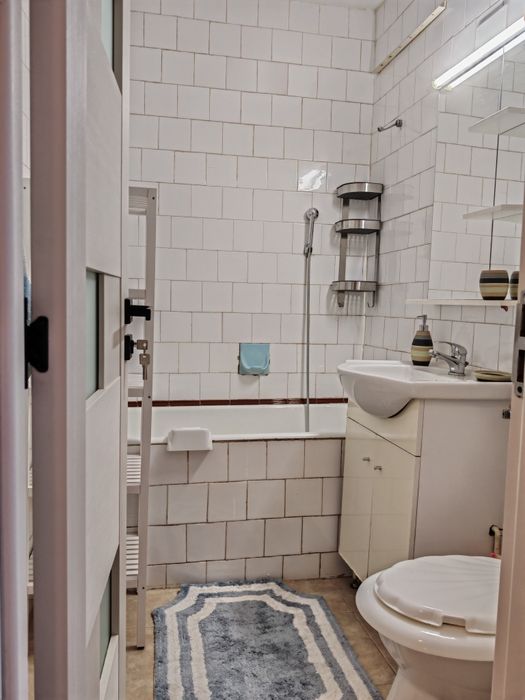 380 Euro, Închiriere Apartament 2 camere decomandate, 52 mp, zona Auchan Titan, sector 3, București, complet utilat