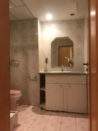 Дава се под наем Двустаен апартамент в Бургас, Център - 60 кв.м за 175 € - Снимка #2