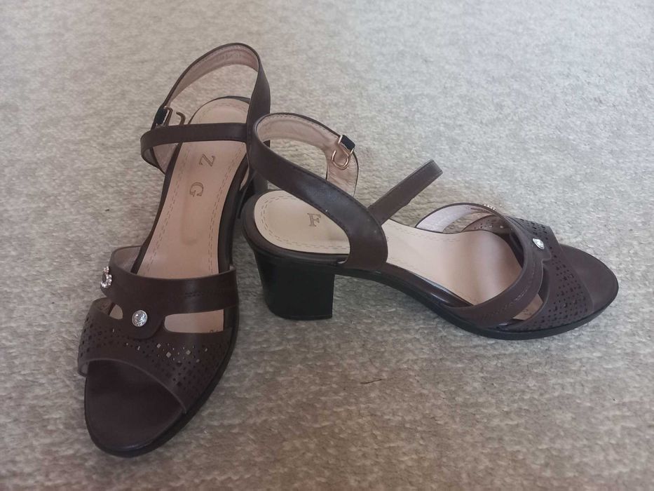 Обувь летняя женская