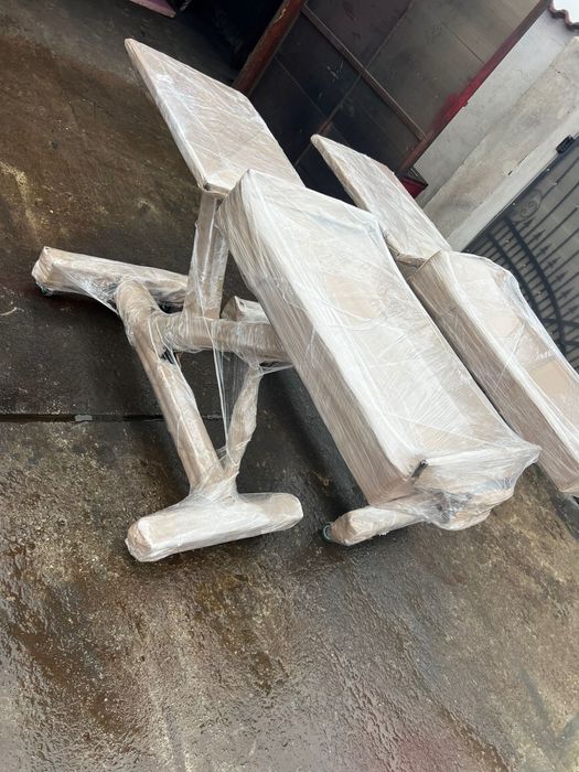 Gratar Metalic Din Tabla De 5mm si picior metalic din teava de 80/80