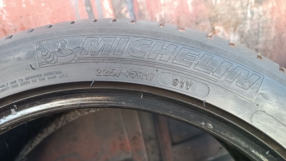 225/45/17 Michelin