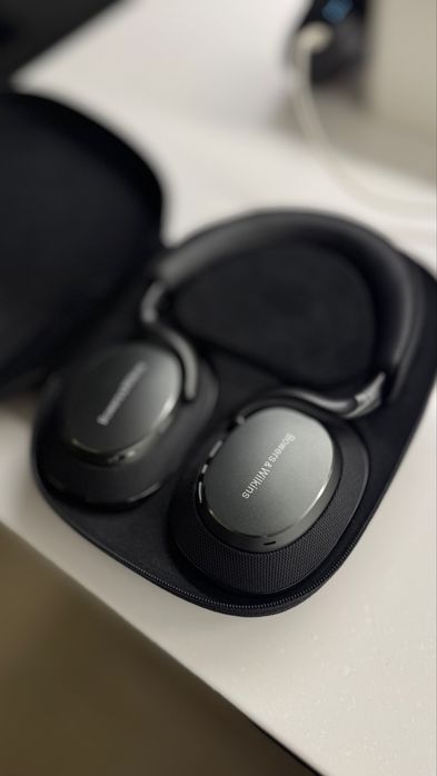 Bowers & Wilkins Px S3