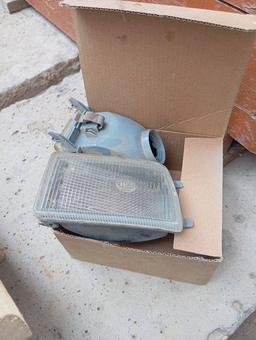 Продам поворотники на гольф 3