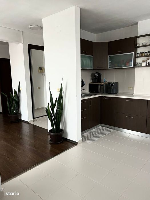 Apartament 3 camere de vânzare – Str. Mărăcineni- parcare GRATUITA