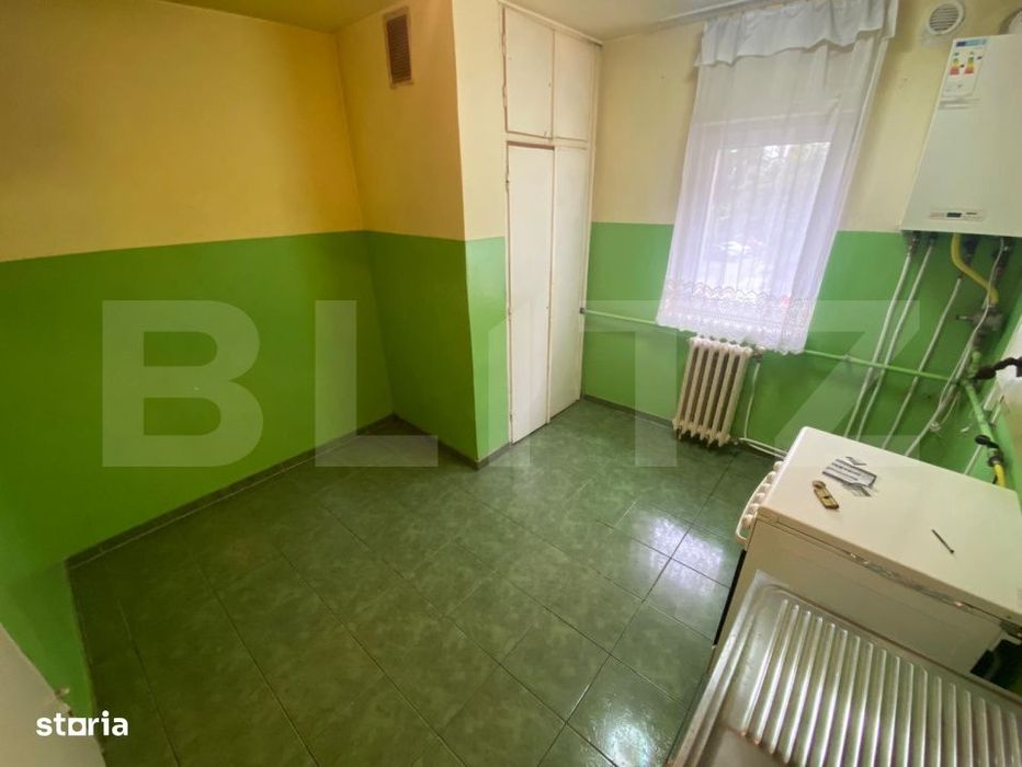 Apartament cu 4 camere, decomandat, 78 mp, 2 bai, et intermediar, Damb — fotografia 3