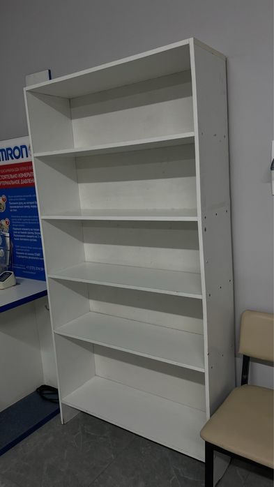 Продам аптечные витрины за 10 тыс )