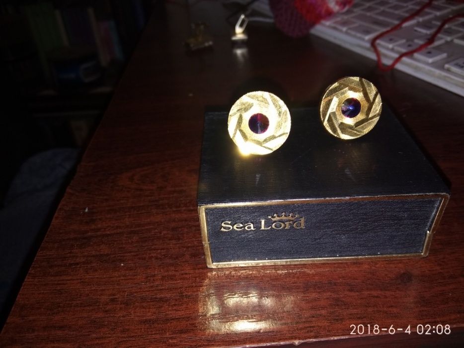 Запонки продам, аметистовые