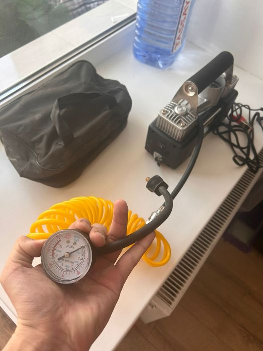 Продам насос для шин