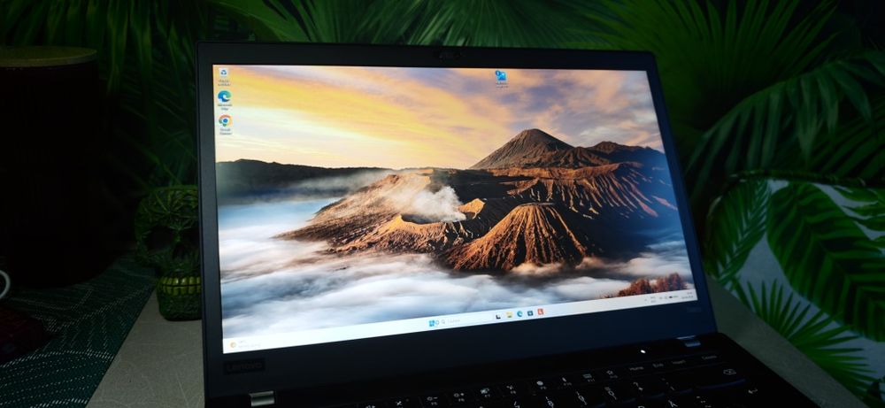 Lenovo ThinkPad T480s – i7-8650U, 16GB RAM, SSD NVMe 512GB, baterie nouă