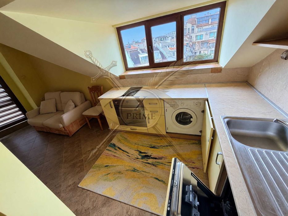 Дава се под наем Двустаен апартамент в Варна, ХЕИ - 70 кв.м за 498 € - Снимка #1