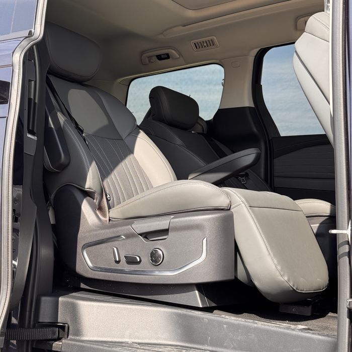 JAC RF8  7kishilik Premium Miniven arzon narxda !