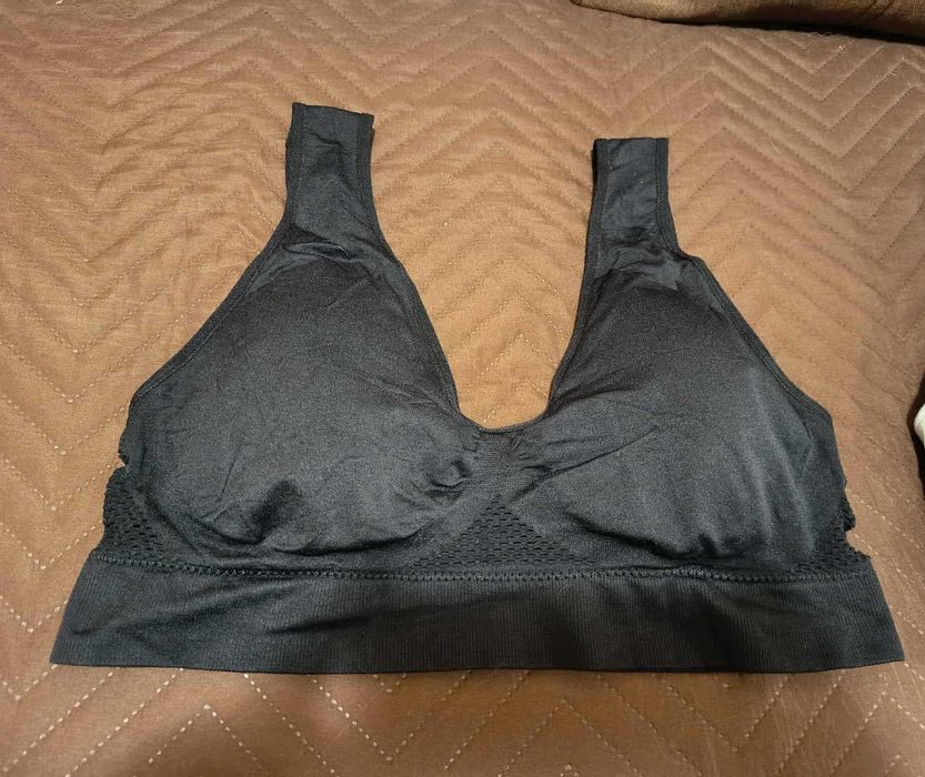 Продавам Дамски Бюстиета