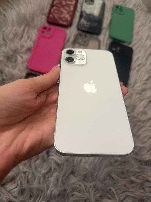 IPhone 12 pro alb impecabil