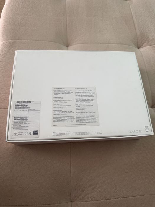 Macbook pro 13 inch model A1706 silver 2,9ghz 256gb touch bar 2016