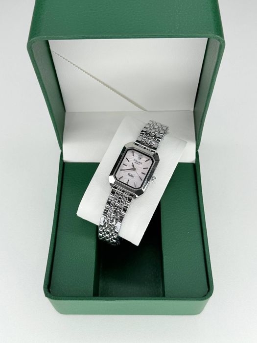 Женские стильные часы (в стиле Rolex)