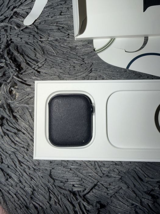 ⌚ Apple Watch Series 8 – 45mm Midnight – Stare foarte bună