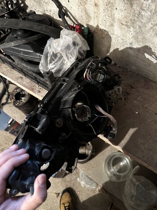 Фара левая субару легаси 2006