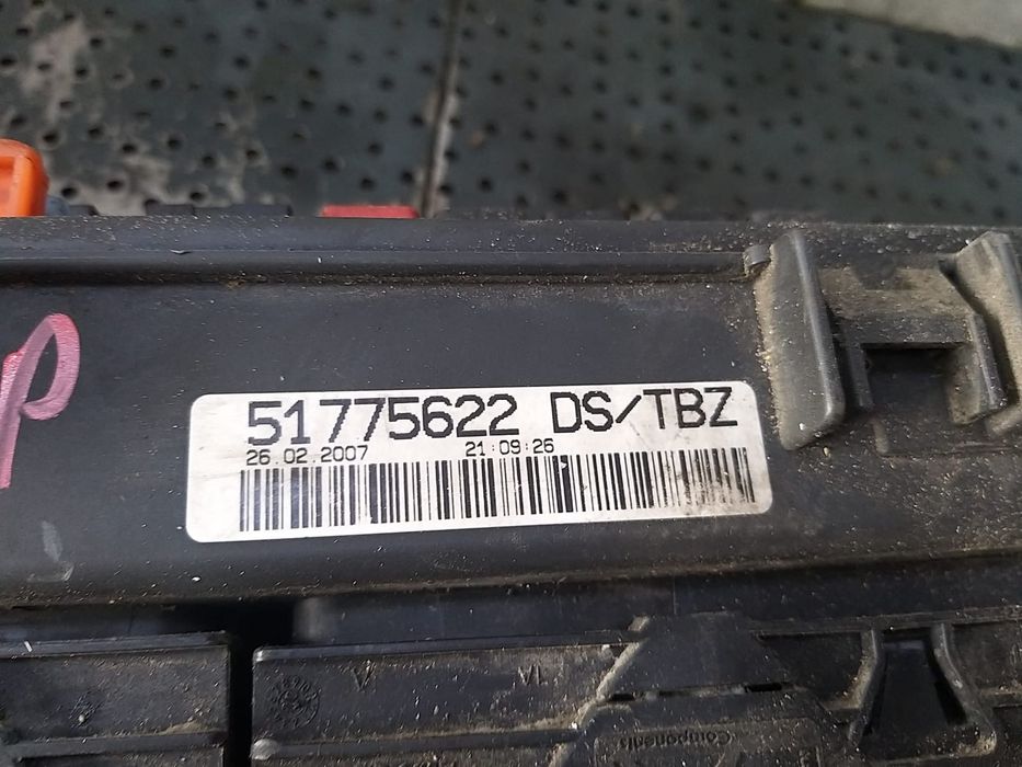 Panou sigurante 1.3 mjt fiat grande punto 199 51775622