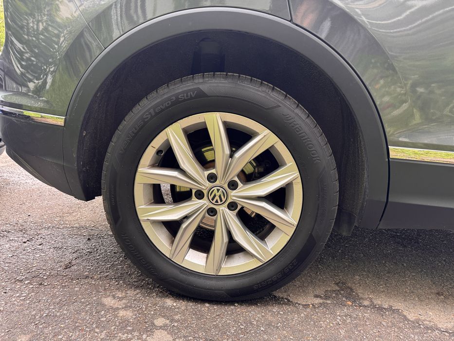 Volkswagen Tiguan Highline 2.0 TDI 190 к.с. 4MOTION DSG, N1