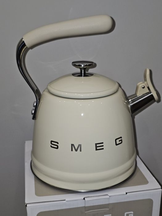 Чайник Smeg CKLW2001CR