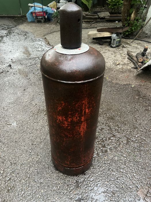 Газовый баллон.