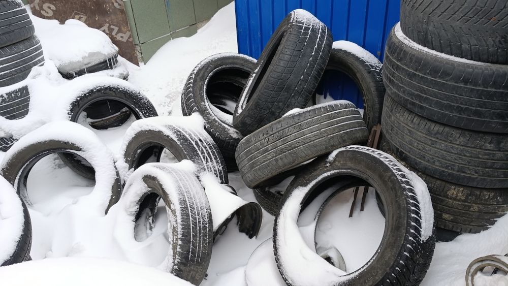 Шины б/у разные по 2 по одному