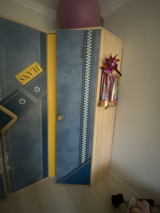 Шкаф jeans б/у продам