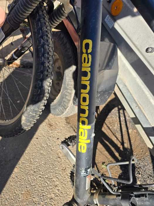Se vinde bicicletă