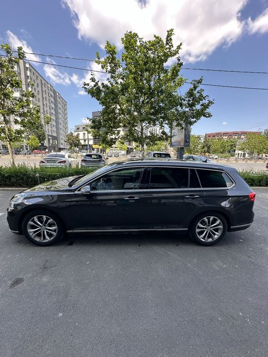 Volkswagen Passat Variant Elegance 2.0  190 hp
