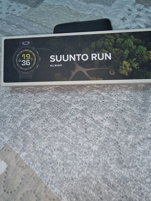Vînd ceas  Suunto Run
