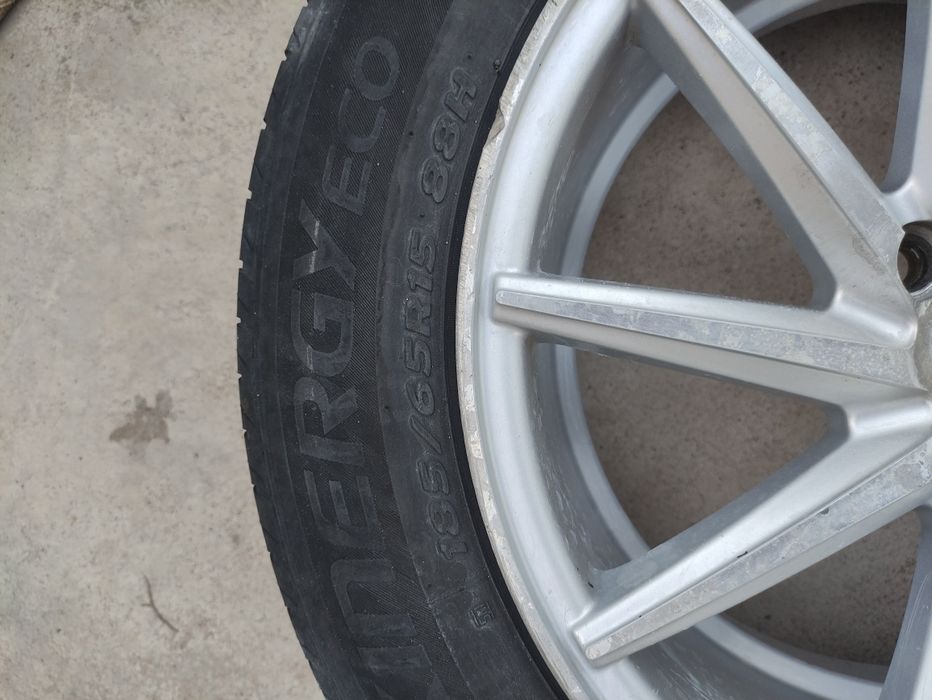 Диск шины автомобильные