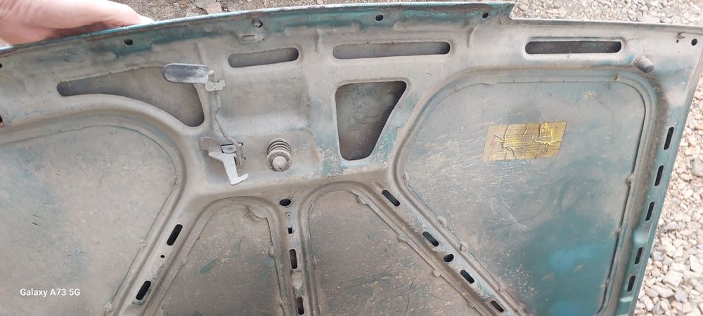 Капот на Ваз2109