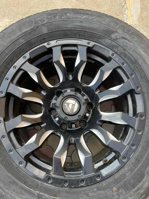 Продам шины с дисками