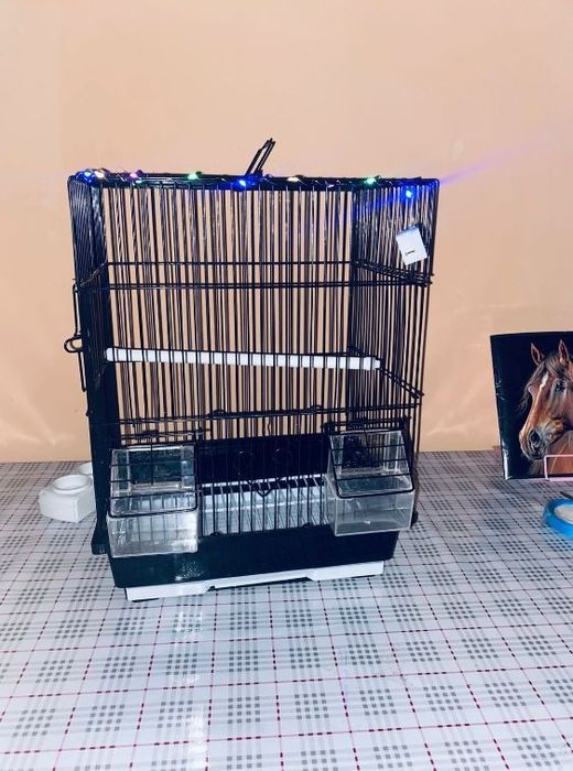 Клетка для папугаев