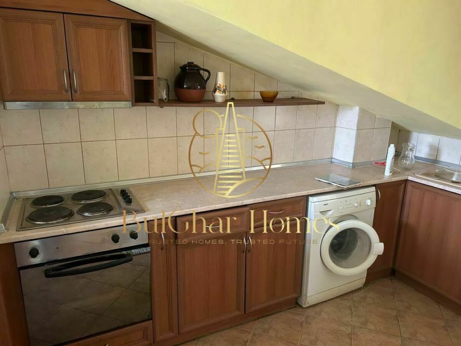 Дава се под наем Тристаен апартамент в Варна, Зимно кино Тракия - 90 кв.м за 648.21 € - Снимка #9