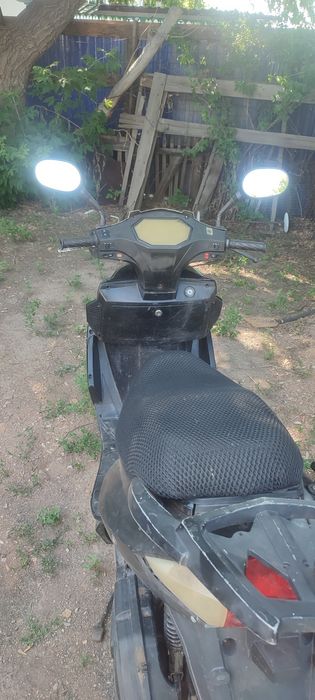 Продам скутер есть торг