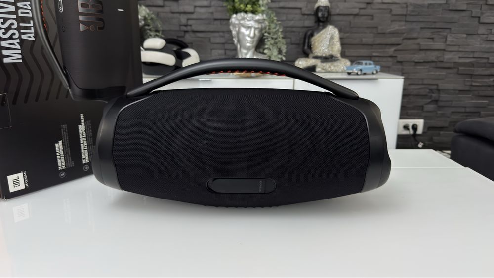Jbl Boombox 3 in Garantie Impecabila 10/10 ca NOUA cutie accesorii (boxa portabila , sony utl 7 , boombox 4)