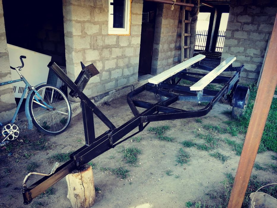 Продается моторная лодка