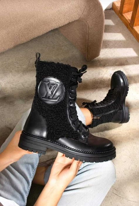 Боти 2024,различни модели