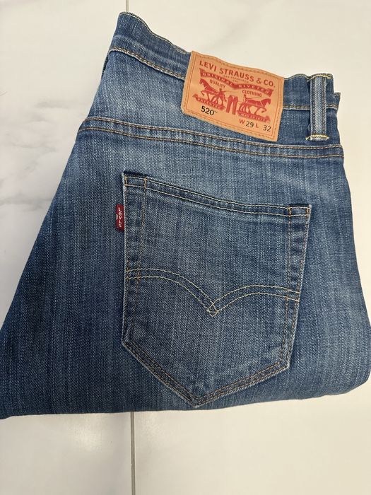 Оригинални мъжки дънки Levi’s размерът е 29 модел 520