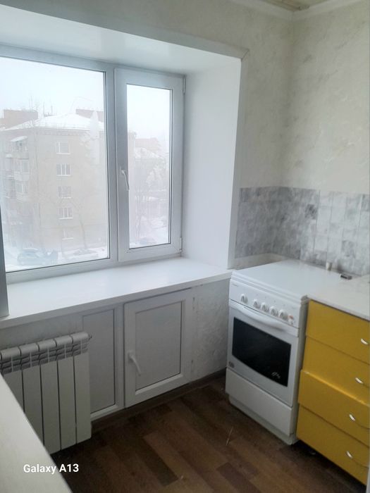 Продам 1 ком  в центре