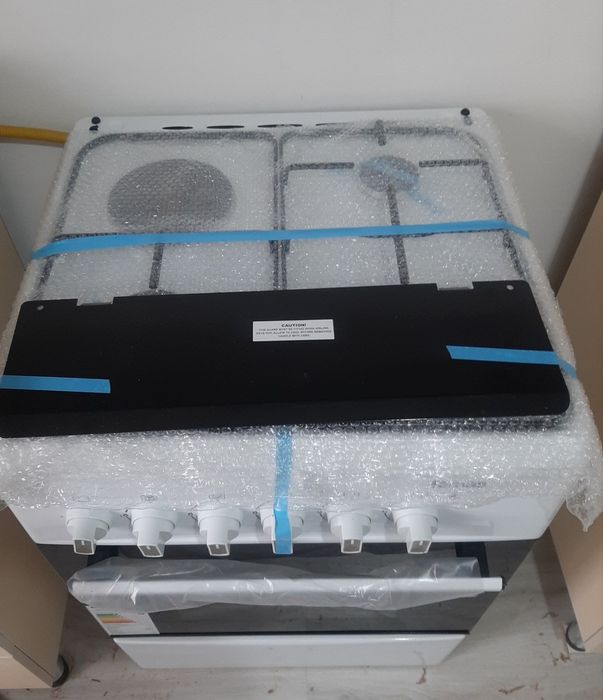 Продаю новый газ плиту  с вытачкой за 400$ состоянии новый