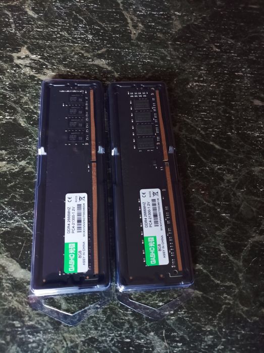 Оперативная память DDR4 16 ГБ (2×8 ГБ) 2666 MHz