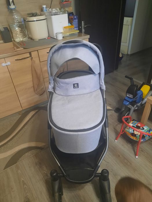 Бебешка количка с три коша