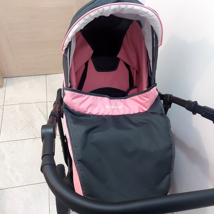 Vând cărucior Krausman 3 în 1  stare foarte bună