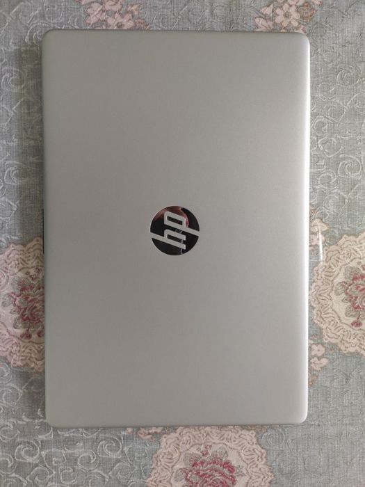 HP Noutbook srochna sotiladi pul zarur