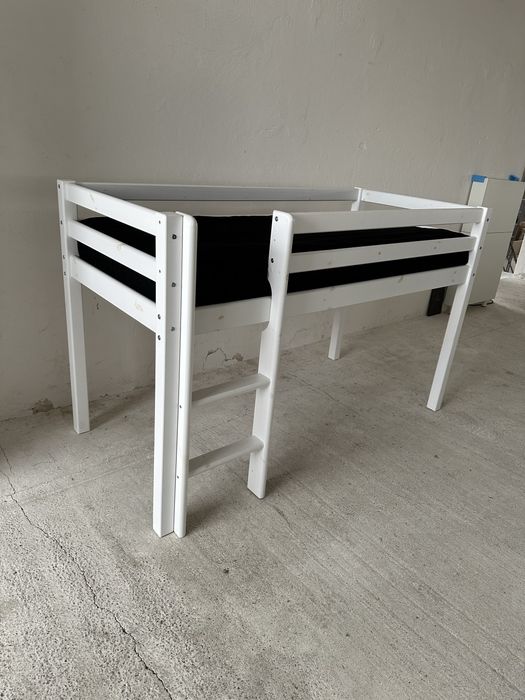 Pat supraetajat pentru copii + saltea