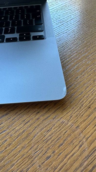 MacBook Air 2020 8/256 GB