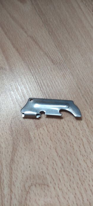 Открывалка консервы и бутылок.